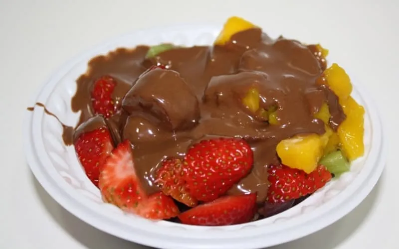 Frutas com Chocolate
